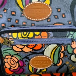 Never used Fossil shoulder/side bag with wallet